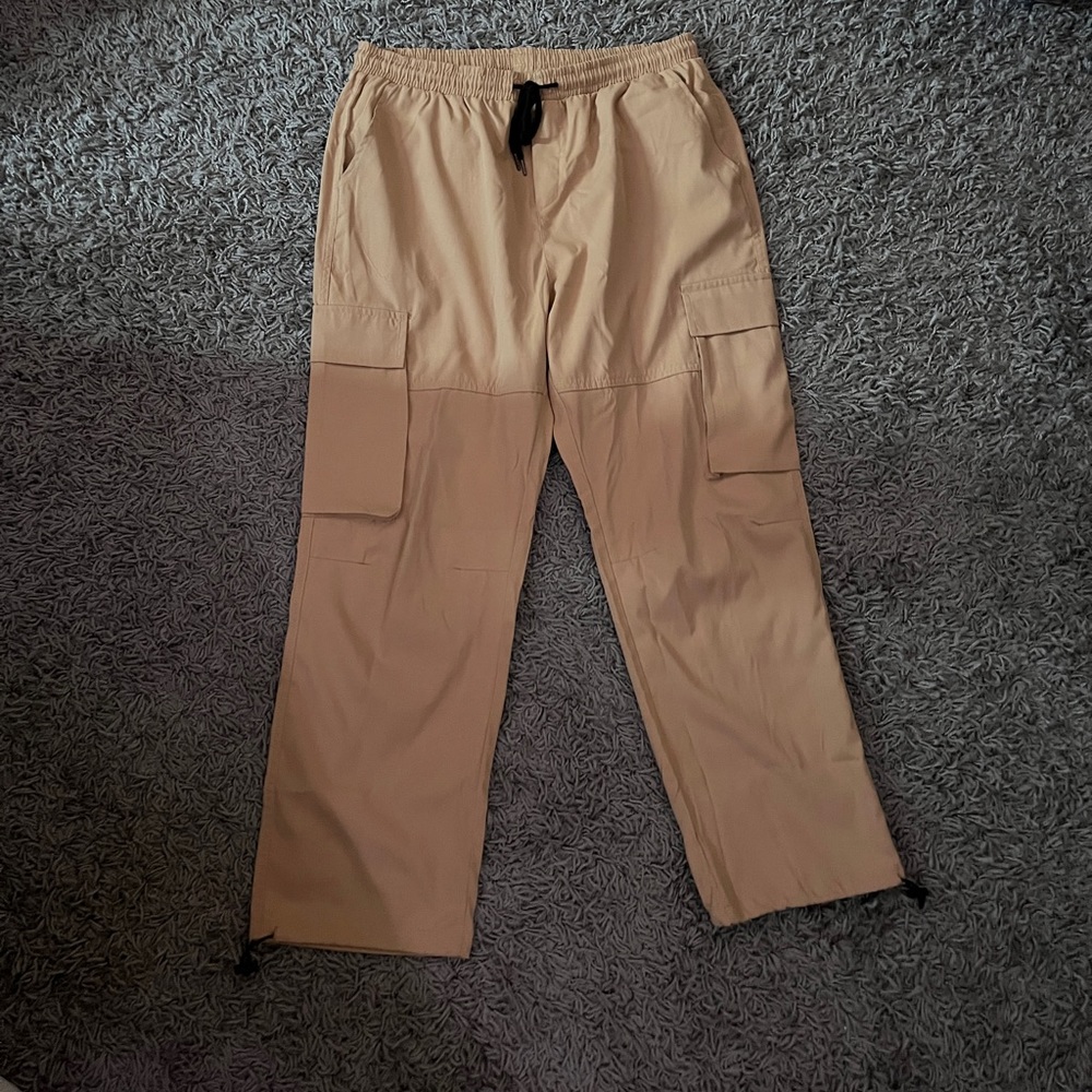 MENS SHEIN KHAKI COLOR CARGO PANTS XXL